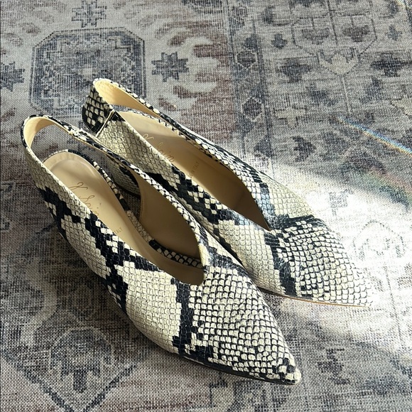 Snake Print Sling Back Shoes - Picture 5 of 11